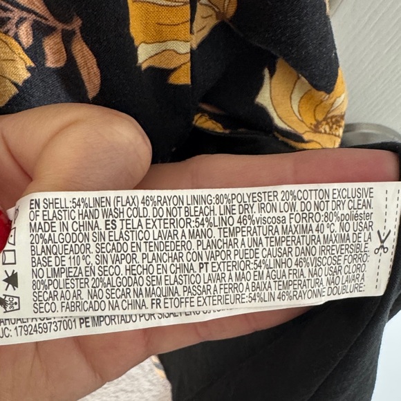 Forever 21 Black and Yellow Floral Maxi Dress - Picture 3 of 7